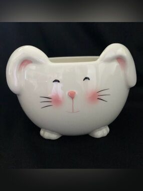 Blossoms & Blooms Bunny Rabbit Bowl Planter White & Pink - Spring Easter Decor